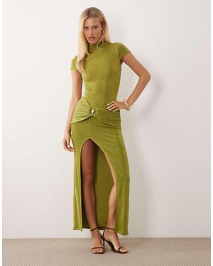 Ruched & Ready Soepelvallende Maxi Rok Met Textuur, Gedrapeerde Taille, Gouden Hardware En Split - Groen