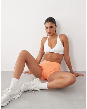 4505 Active Light Support Twist Front Sports Bra - White