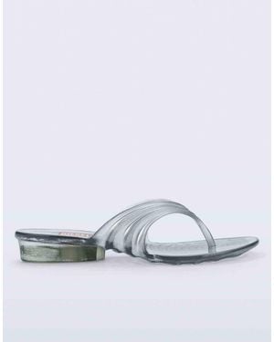 Melissa X Diesel Quantam Thong Sandal - White