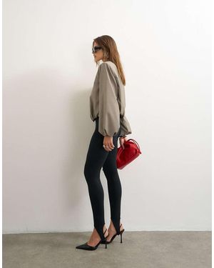TOPSHOP Leggings De Punto Con Estribo En - Blanco