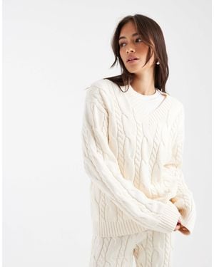 4th & Reckless Cotton Rich Cable Knit V Neck Sweater Co-ord - White