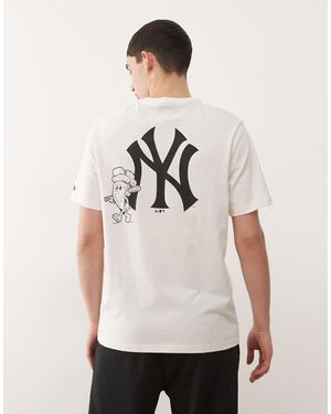 KTZ Ny Yankees Graphic Regular Fit T-Shirt With Back Print - Natural
