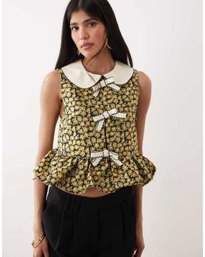 Sister Jane Jacquard Peplum Collar Detail Sleeveless Blouse - Multicolour