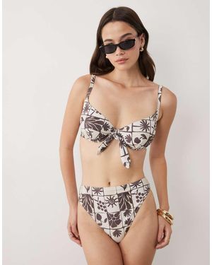 ASOS Vollere Buste - Bruin