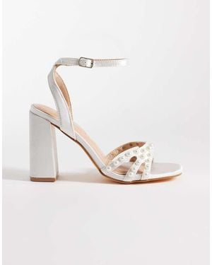 SEQWL Clark Pearl Embellished Block Heeled Sandal - White