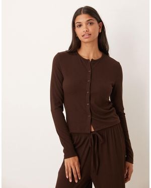 ASOS – mix & match – gerippte lounge-strickjacken - Braun