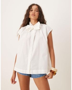Aware Sleeveless Boxy Pussybow Detail Shirt - White