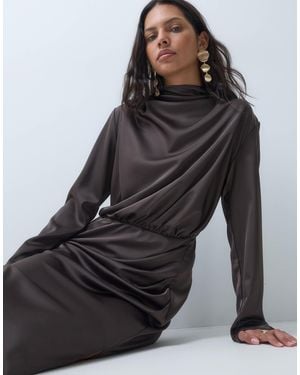 Y.A.S Maxikleid mit drapierten details und langen ärmeln - Schwarz
