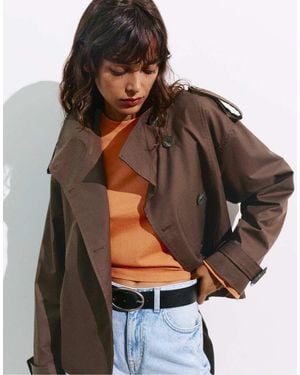 Pull&Bear Korte Trenchcoat Met Riem - Bruin