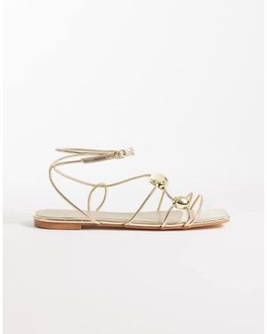 Glamorous Flat Sandals With Molten Detailing - Metallic