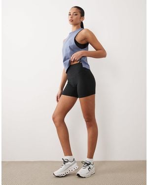 4505 exaggerated High Waist 5' legging Short - Black