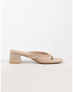 New Look Toe Post Block Heeled Sandals - Natural