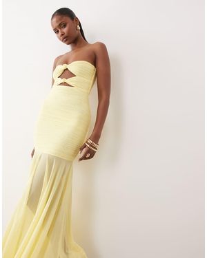 Ruched & Ready Maxi Bandeau-Jurk Van Gevormd Mesh Met Uitsnijding En Geknoopt Detail - Wit