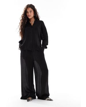French Connection Pantalon d'ensemble ample en satin effet froissé - Noir