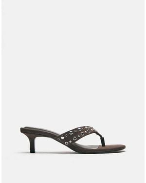 Pull&Bear Studded Thong Heeled Sandals - White