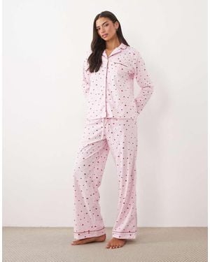 Boux Avenue Conjunto De Pijama Con Camisa De Manga Larga Y Pantalón Con Cuello Abierto, En Bolsa, Estampado De Corazones Rosas