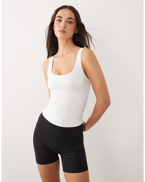 4505 Icon Active Slightly Cropped Vest - Blue