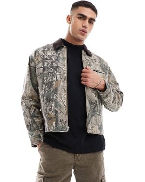 Abercrombie & Fitch Workwear Cropped Camo Print Zip Front Jacket - Grey