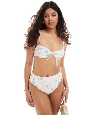 Pieces – vorne gebundenes bügel-bikinioberteil mit muschelprint, kombiteil - Weiß