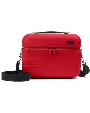 Away Travel The Train Case - Red