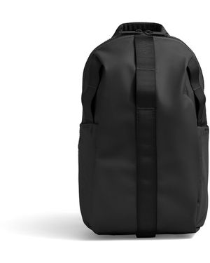 Away Travel Active Daypack 20L - Black