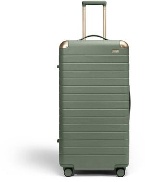 Away Travel The Aluminum Edge Trunk - Green