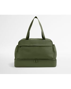 Away Travel Featherlight Weekender - Green