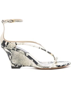 KHAITE Marion Knöchelgurt Wedge Sandale 75 - Weiß