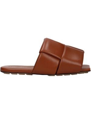Bottega Veneta Caramel Leather Slides And Clogs - Brown