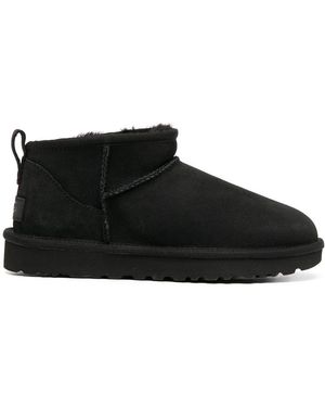 UGG W Classic Ultra Mini - Schwarz