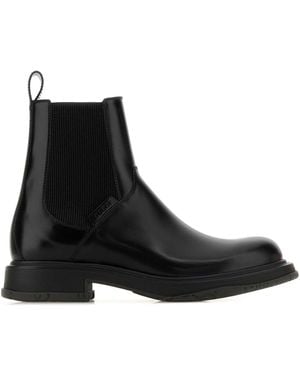 Gucci Solid Chelsea Boots - Black