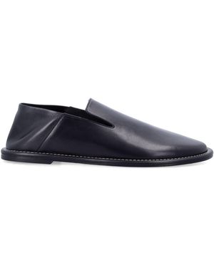 Ami Paris Flache Schuhe Schwarz - Blau