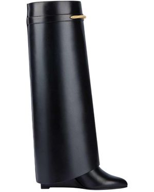 Givenchy Stiefel mit spitzer Zehenpartie - Schwarz