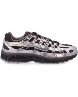 Nike Turnschuhe - Mehrfarbig
