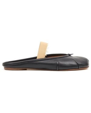 Maison Margiela Pumps With Tabi Tip - White