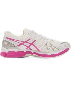 Asics De Commissie Wordt Bijgestaan door Het Europees Parlement En De Raad. - Roze