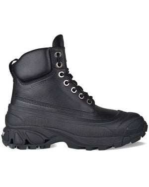 Burberry Arthur Boots - Black