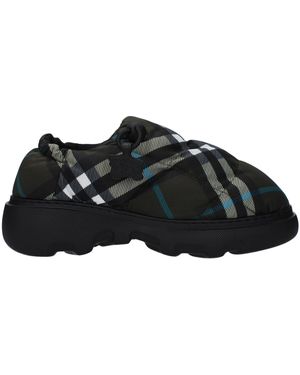 Burberry Slip auf Frau Stoff grün - Schwarz