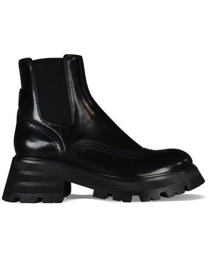 McQueen Wander Chelsea Boots - Black