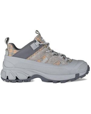 Burberry Sneakers Arthur - Grau