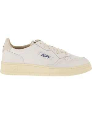 Autry Medalist Low Leather Sneakers With Suede Details - White