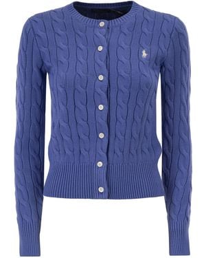 Polo Ralph Lauren Strickjacke aus Baumwolle mit Zopfmuster und Rundhalsausschnitt - Blau