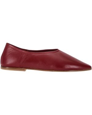 LA ROSE Lippenstiftrote Leder-Babu-Schuhe