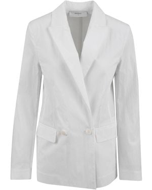 Beatrice B. Vestes blanches