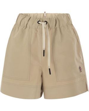 Moncler Shorts In Technische Froissé - Naturel