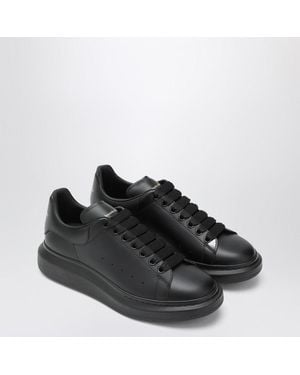 McQueen Sports Shoes With Logo - Black