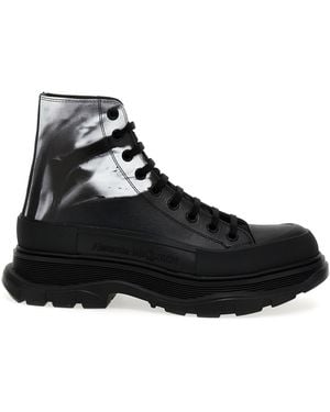 McQueen STIVALETTI TREAD SLICK CON STAMPA SOLARISED FLOWER - Nero