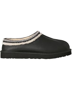 UGG Flat Shoes - Black