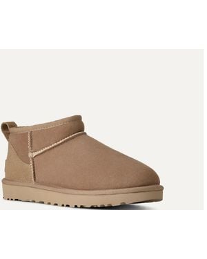 UGG W Classic Ultra Mini - Black