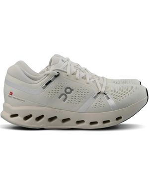 On Shoes Beim laufenden Cloudsurfer 2 - Grau
